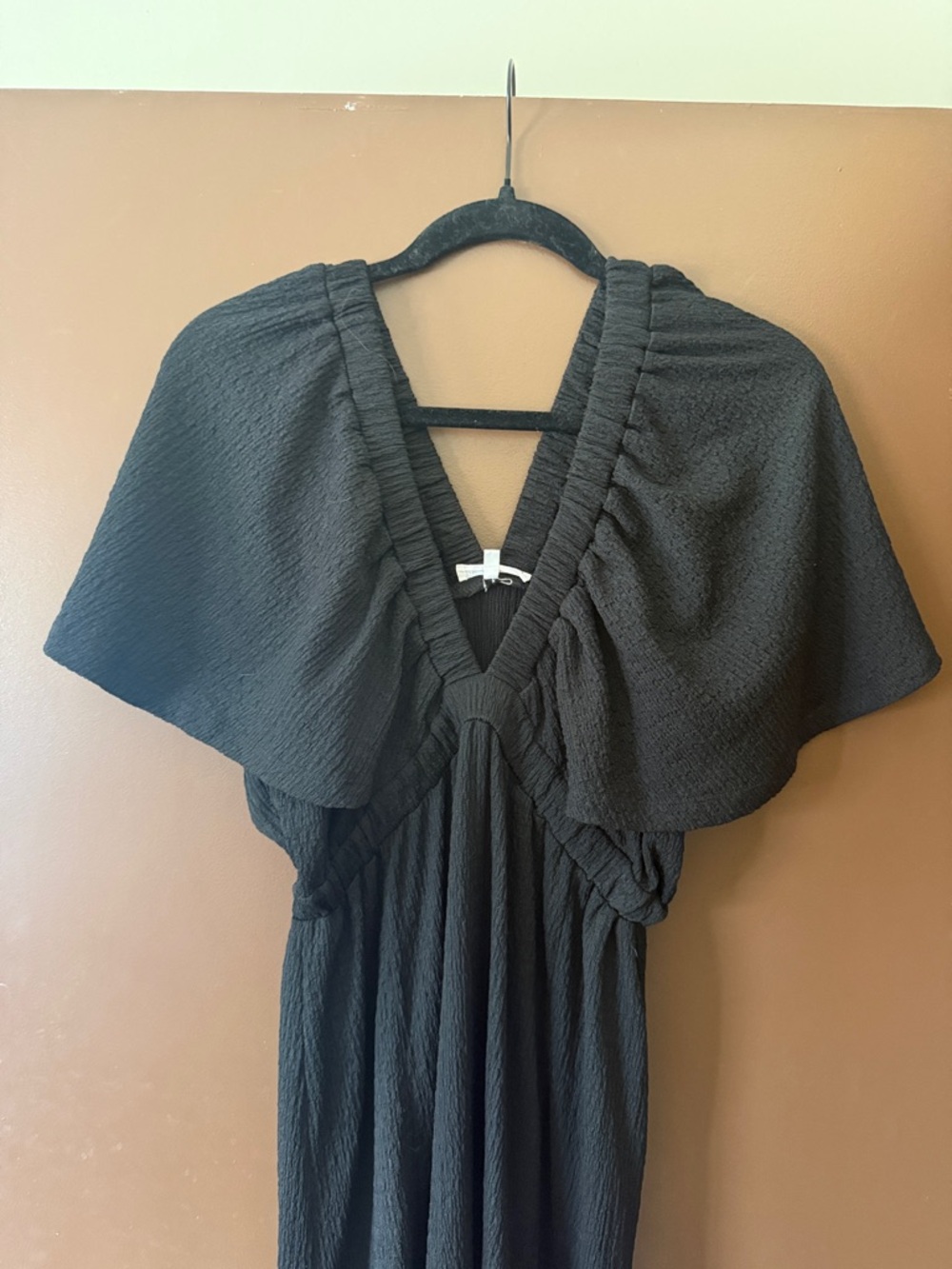AEMI + Co Black Maxi Dress - Picture 2 of 7